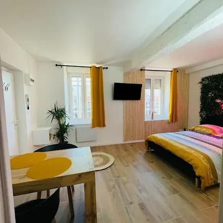 Le « studio » Καστρ